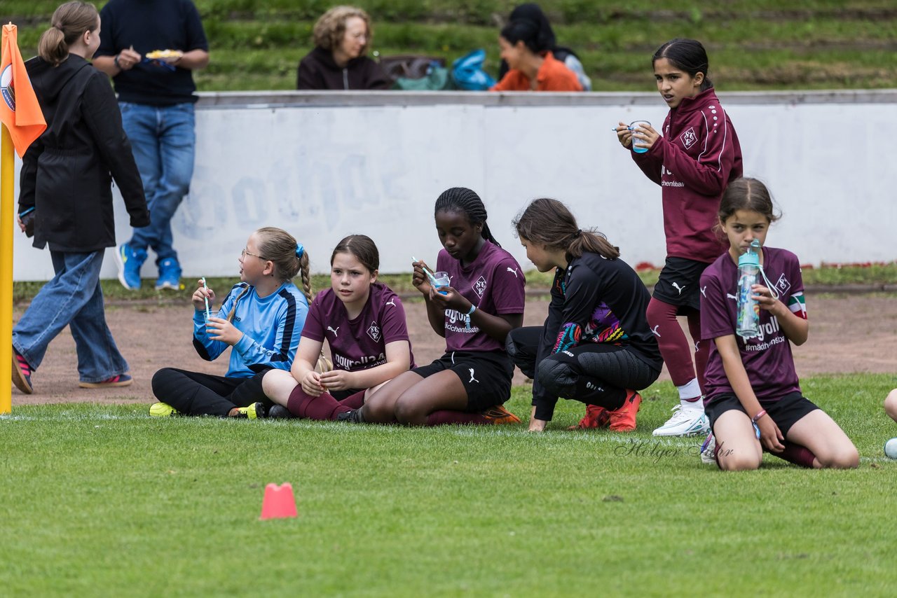 Bild 60 - Loewinnen Cup
